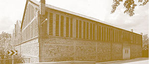 Primer almacn , edificio industrial de principios de siglo en Breda (Girona)